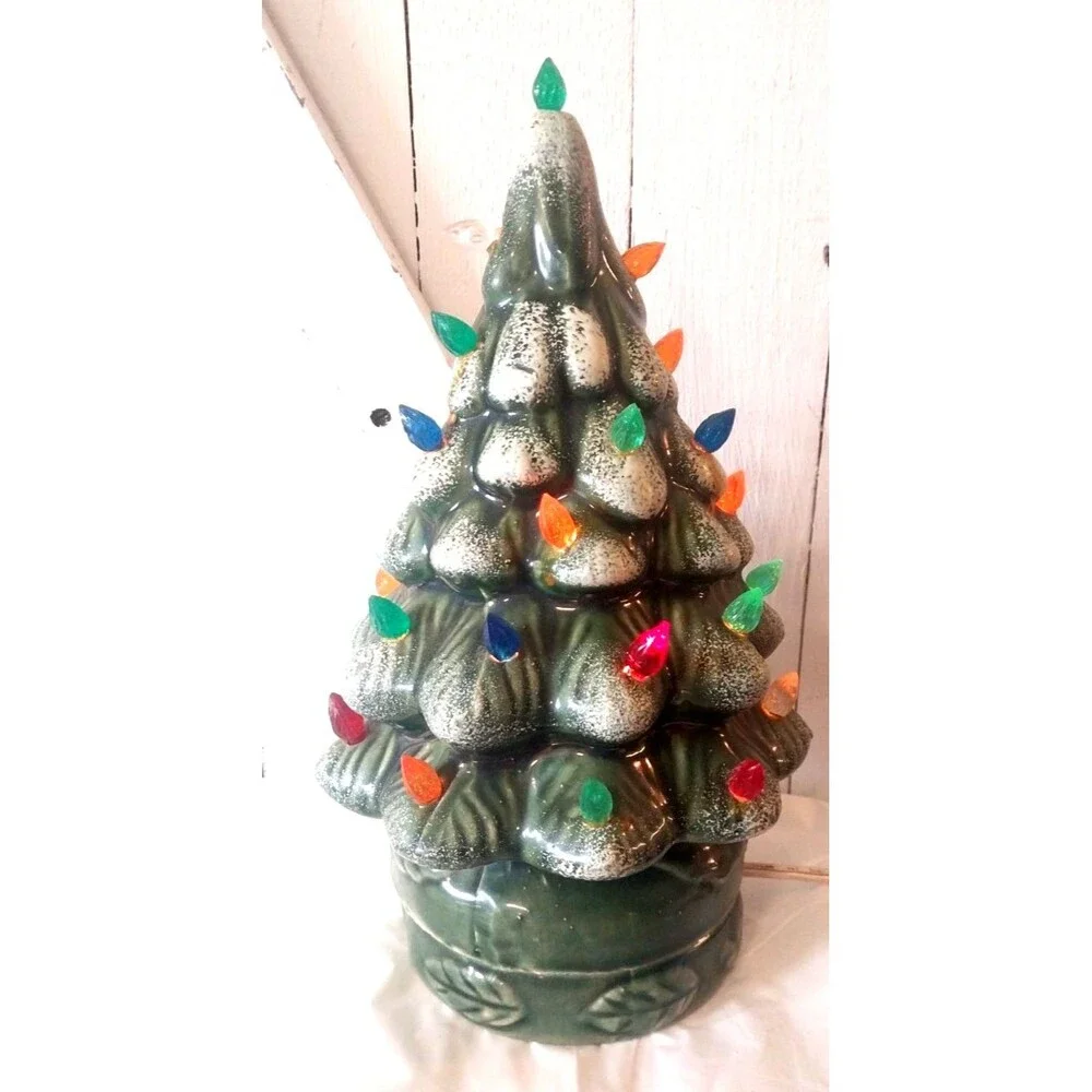 Vintage 1970’s Ceramic Flocked Christmas Tree & Holly Base & It Lights Up 11.5